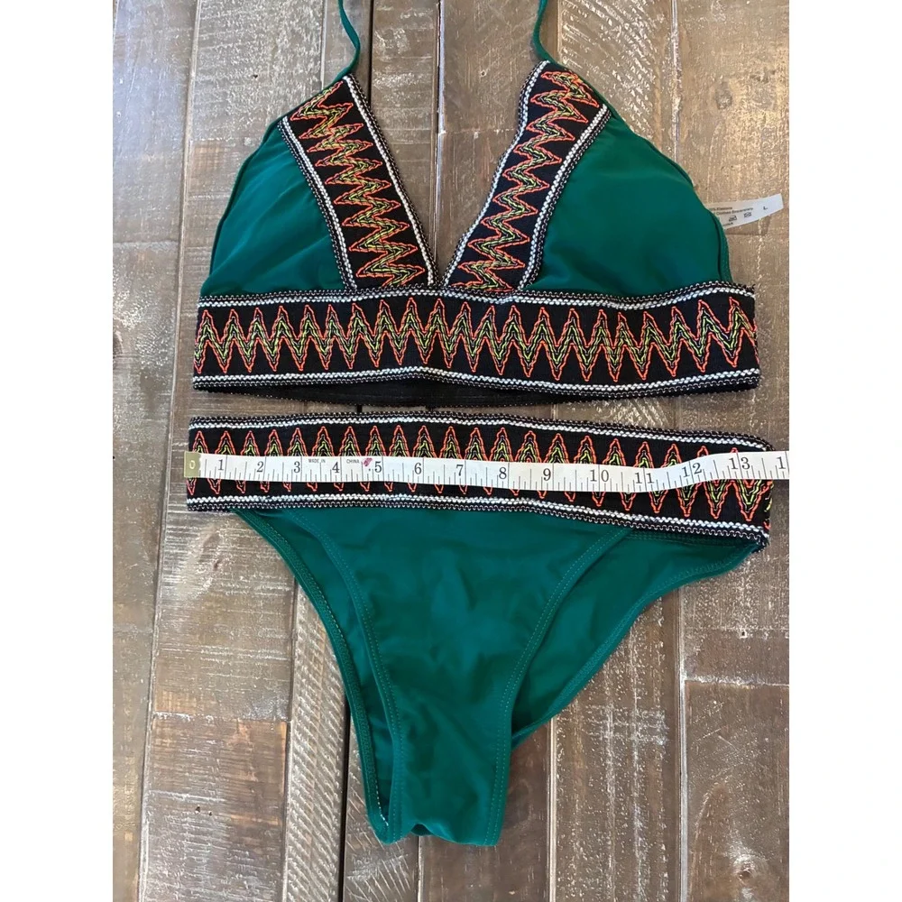 Unbranded dark green